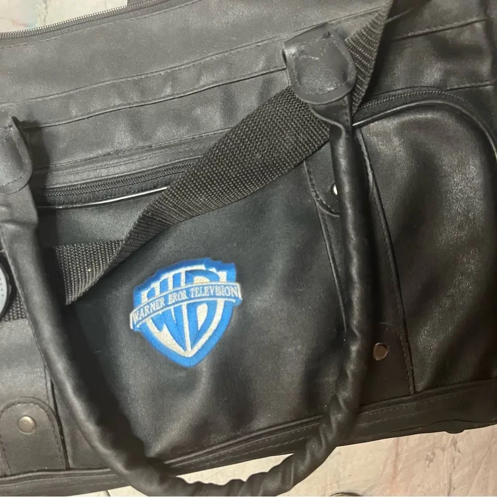 WARNER BROS TELEVISION Black Duffle Bag Duffel Nylon Top Handle Strap VINTAGE